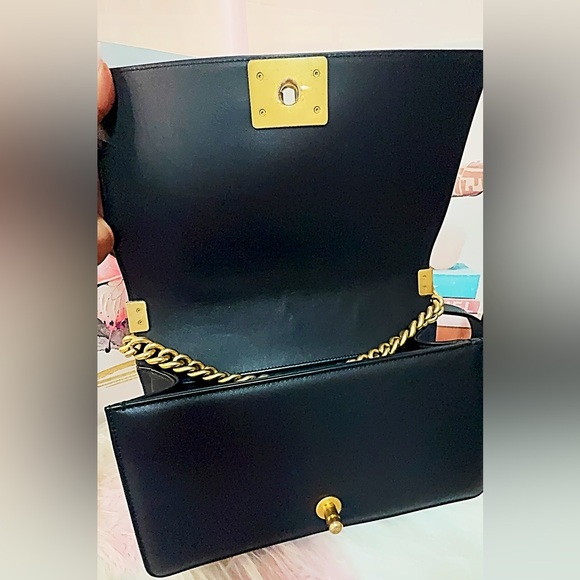 Chanel Boy leather crossbody bag
Great condition, Black, Leather - Picture 12 of 12